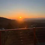 A Frame Miska Nána