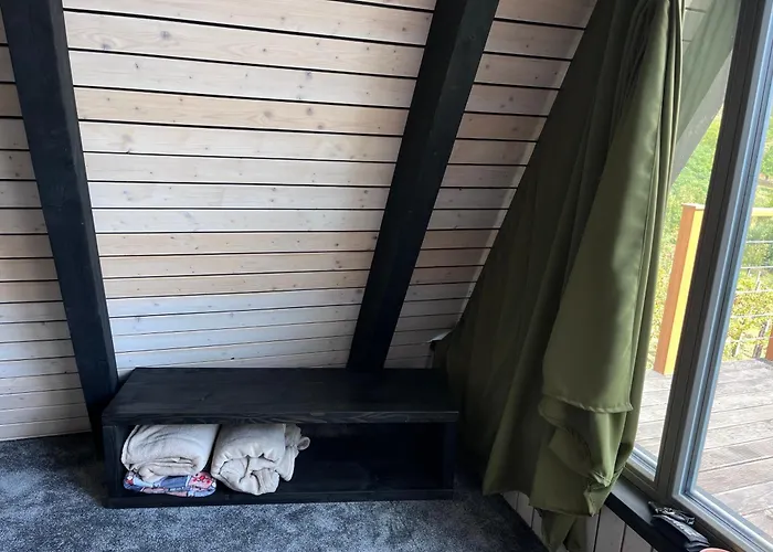 Apartment A Frame Miska